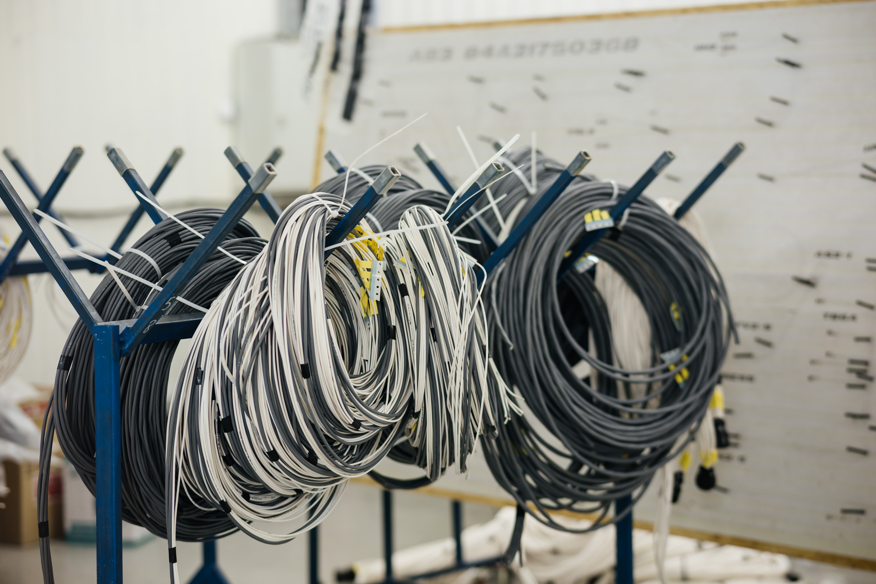 Изготовление жгутов-кабелей в сборе